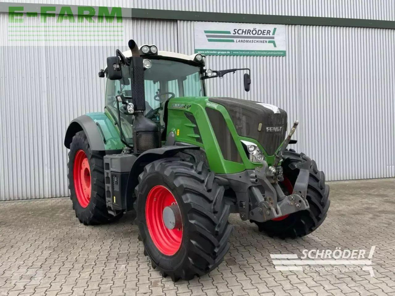 Fendt 824 vario s4 profi plus ProfiPlus - Tractor: foto 1 Fendt 824 vario s4 profi plus ProfiPlus - Tractor: foto 1