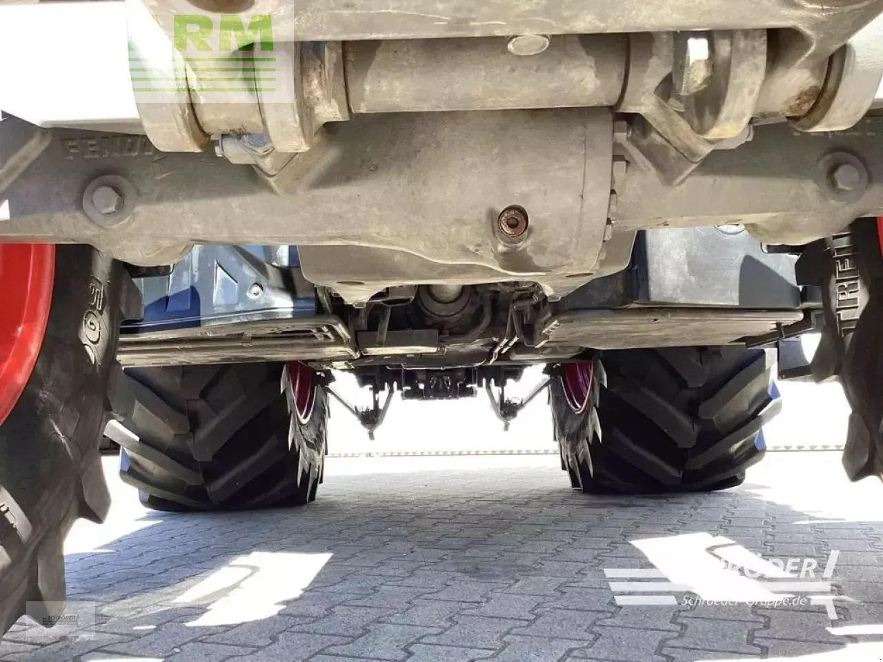 Tractor Fendt 824 vario s4 profi plus ProfiPlus: foto 16