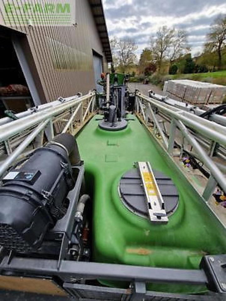 Pulverizador arrastrado Fendt rogator 655: foto 7