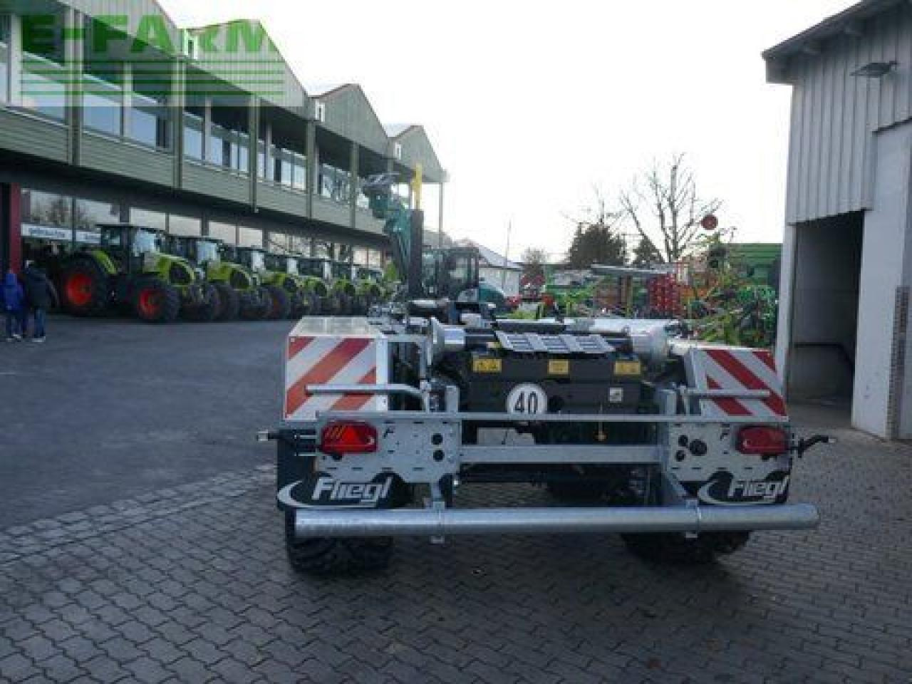 Fliegl hkl 22 - tandem abrollkipper - Remolque multilift/ Portacontenedores de cadenas: foto 4 Fliegl hkl 22 - tandem abrollkipper - Remolque multilift/ Portacontenedores de cadenas: foto 4