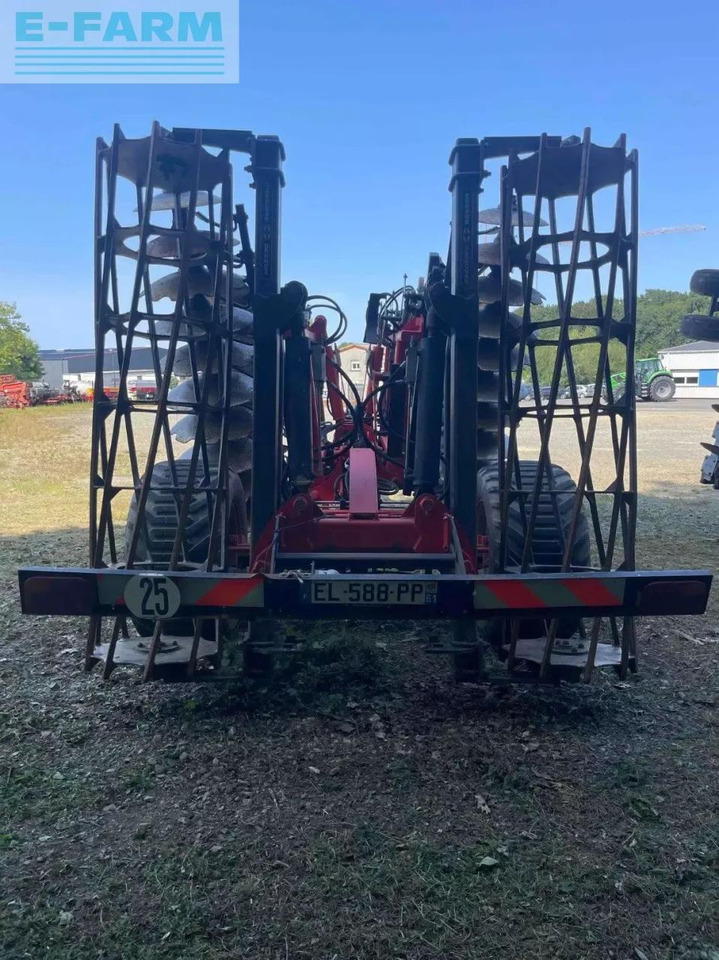 Gregoire Besson acero x - Rastras: foto 3 Gregoire Besson acero x - Rastras: foto 3