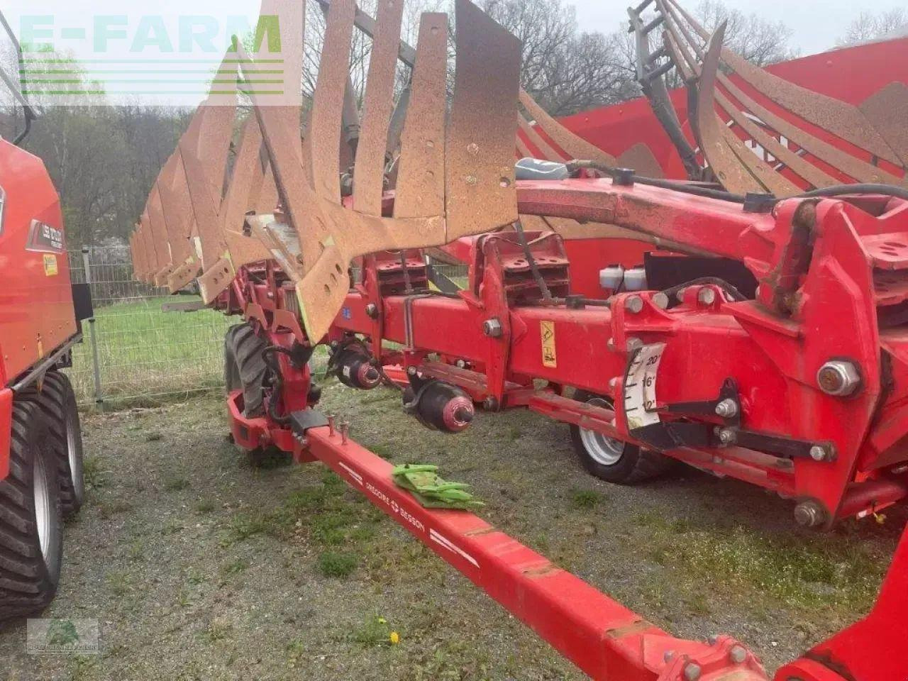 Gregoire Besson spmfw-y8 - Arado: foto 4 Gregoire Besson spmfw-y8 - Arado: foto 4