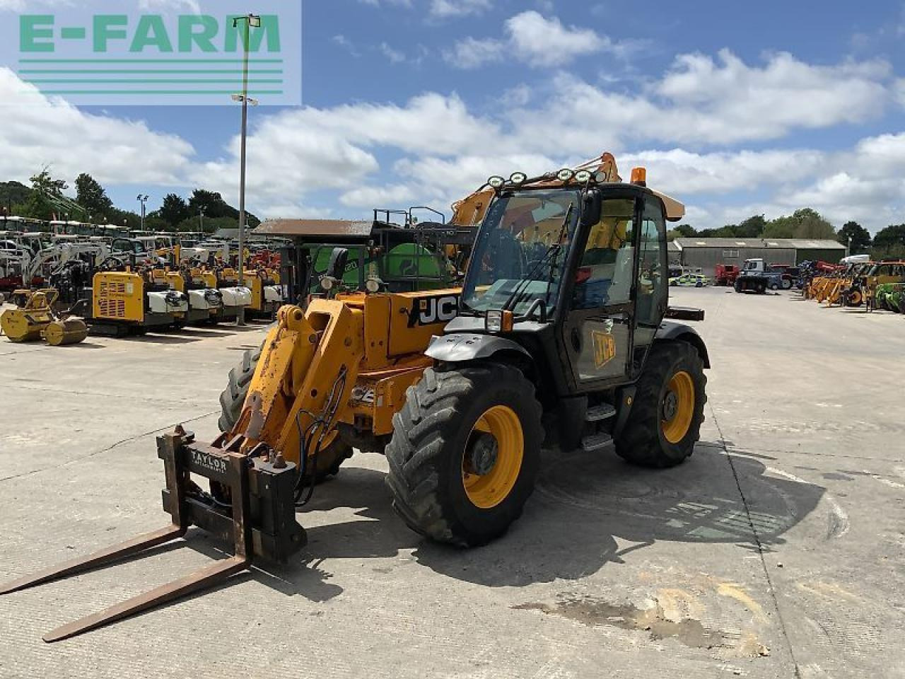 JCB 541-70 agri xtra telehandler (st23750) - Manipulador telescópico: foto 5 JCB 541-70 agri xtra telehandler (st23750) - Manipulador telescópico: foto 5