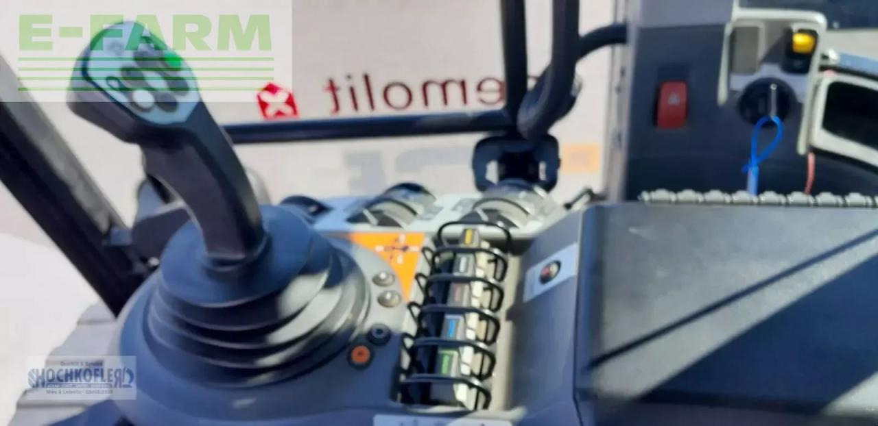 JCB 8330 - Tractor: foto 2 JCB 8330 - Tractor: foto 2