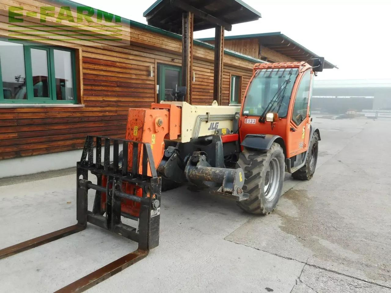 JLG 3513 ( 3,5t - 13m ) niveauausgleich - Manipulador telescópico: foto 2 JLG 3513 ( 3,5t - 13m ) niveauausgleich - Manipulador telescópico: foto 2