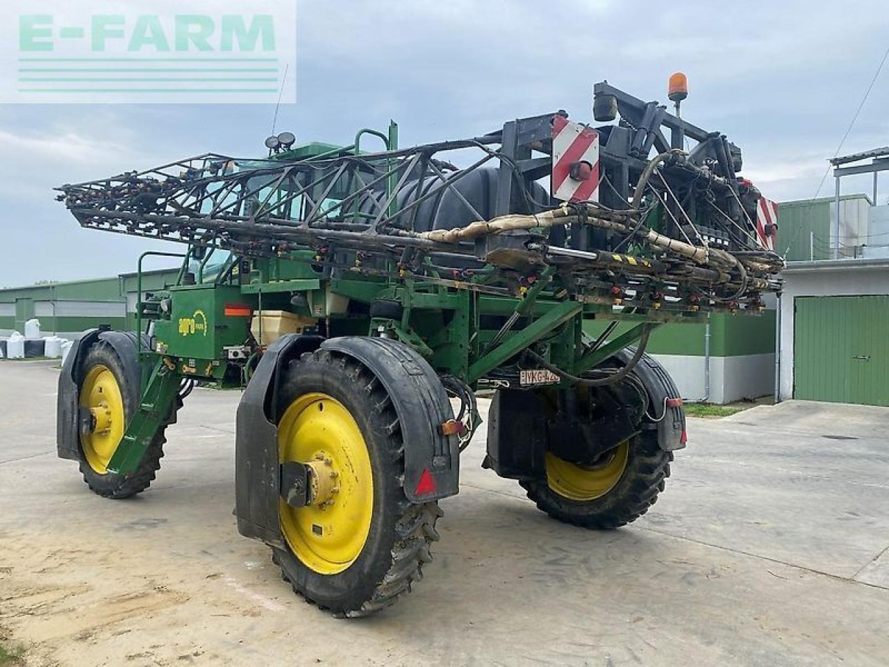 John Deere 4720 - Pulverizador arrastrado: foto 5 John Deere 4720 - Pulverizador arrastrado: foto 5