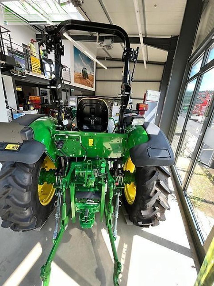 John Deere 5050e - Tractor: foto 4 John Deere 5050e - Tractor: foto 4