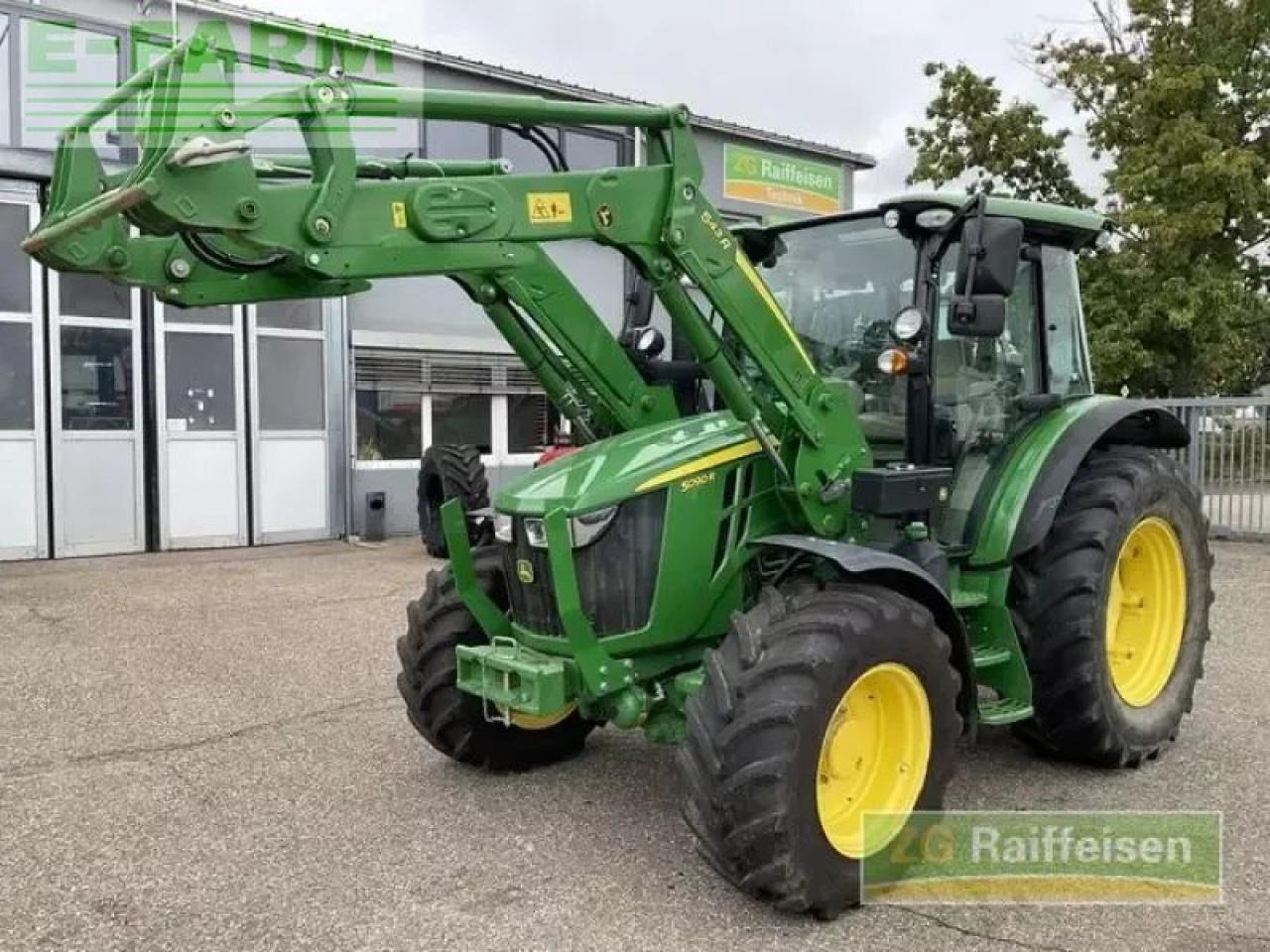 John Deere 5090 r - Tractor: foto 4 John Deere 5090 r - Tractor: foto 4