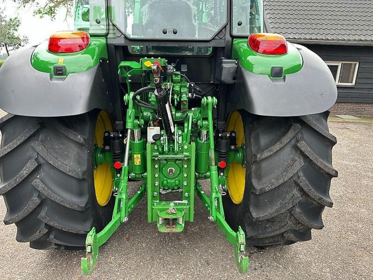 John Deere 5100r + frontlader 603r - Tractor: foto 5 John Deere 5100r + frontlader 603r - Tractor: foto 5
