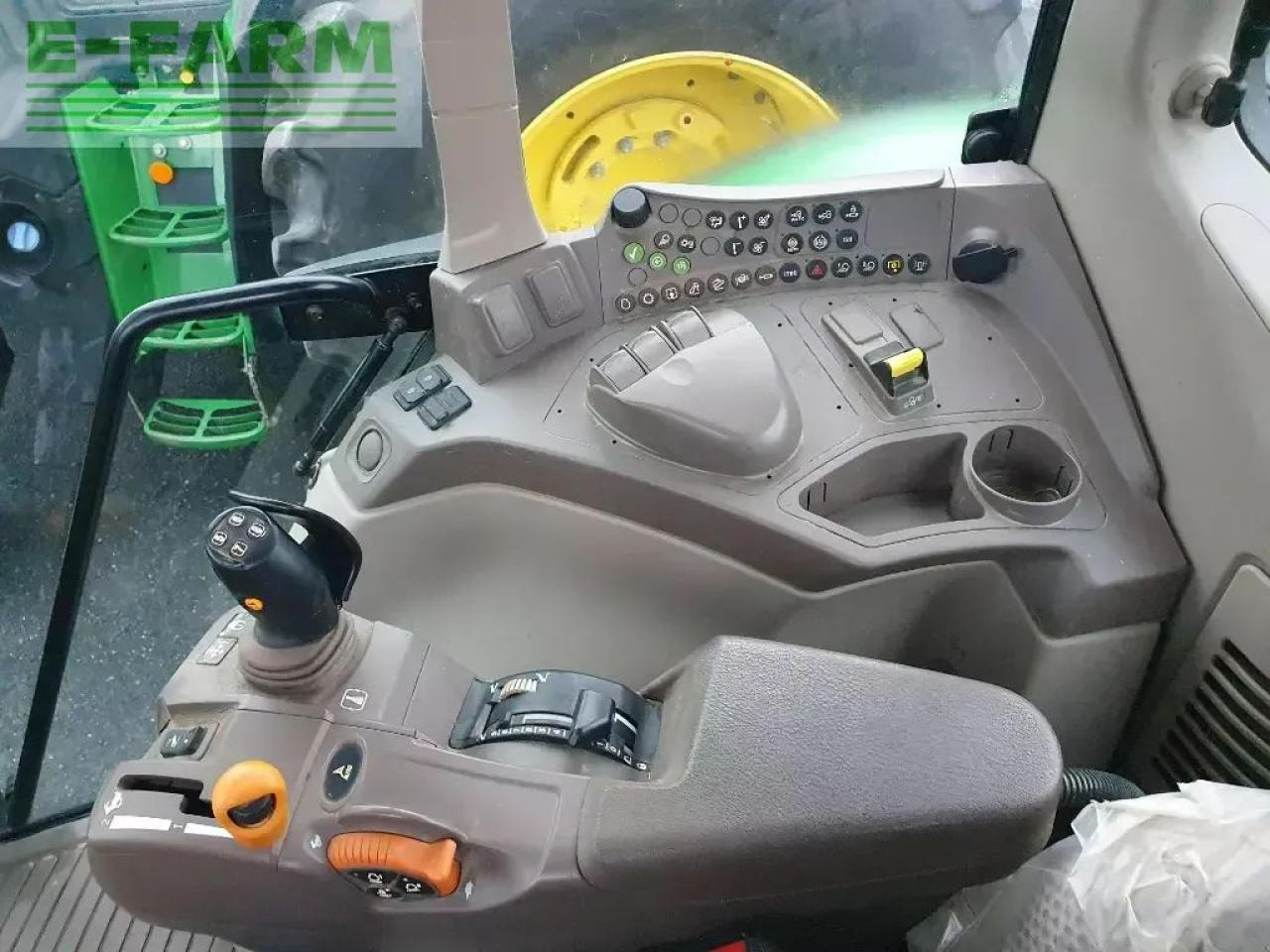 John Deere 6100 m - Tractor: foto 3 John Deere 6100 m - Tractor: foto 3