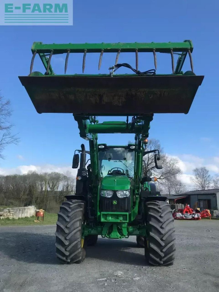 John Deere 6100 m command quad - Tractor: foto 5 John Deere 6100 m command quad - Tractor: foto 5
