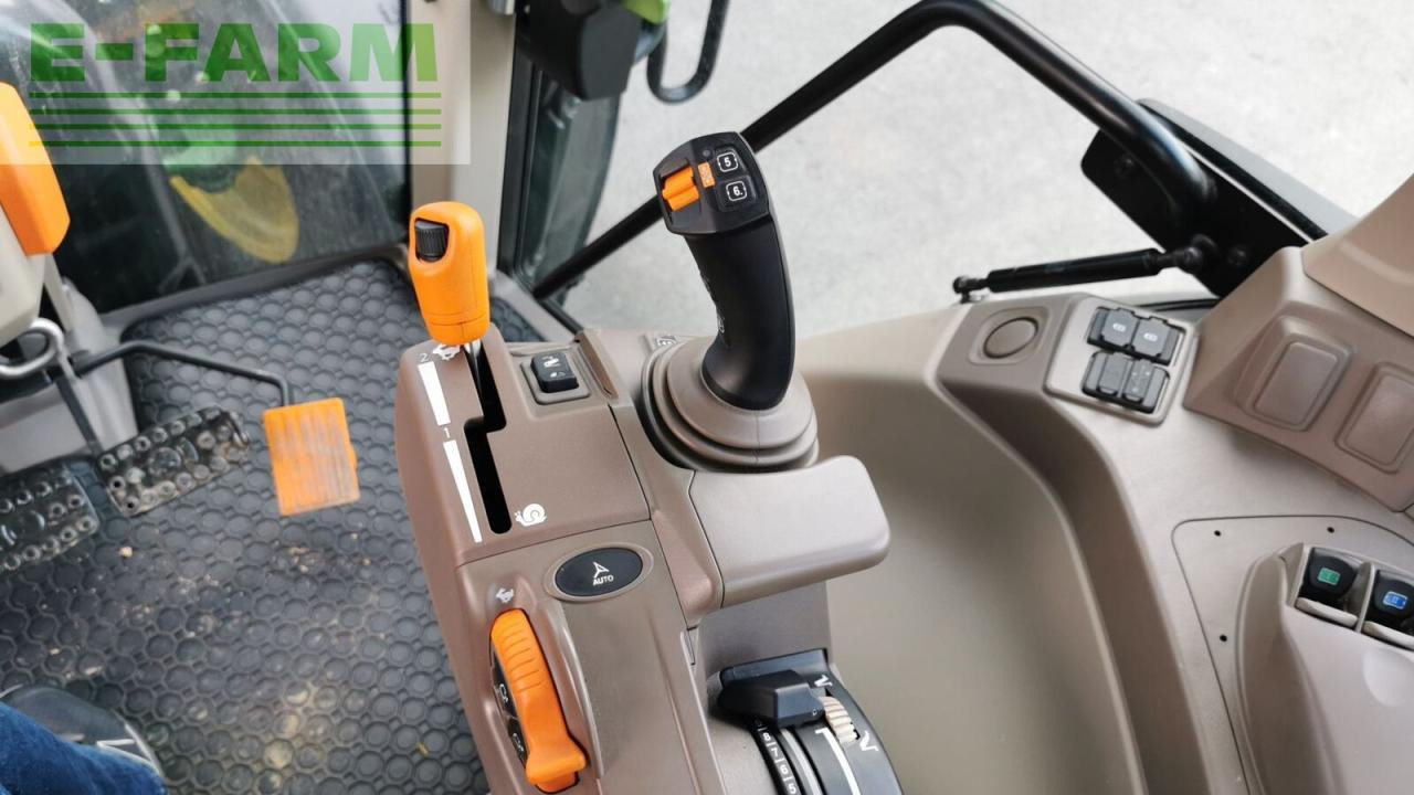 Tractor John Deere 6100m: foto 26