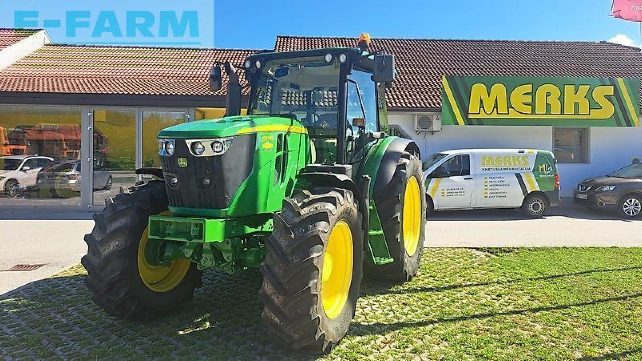 John Deere 6110rc - Tractor: foto 1 John Deere 6110rc - Tractor: foto 1