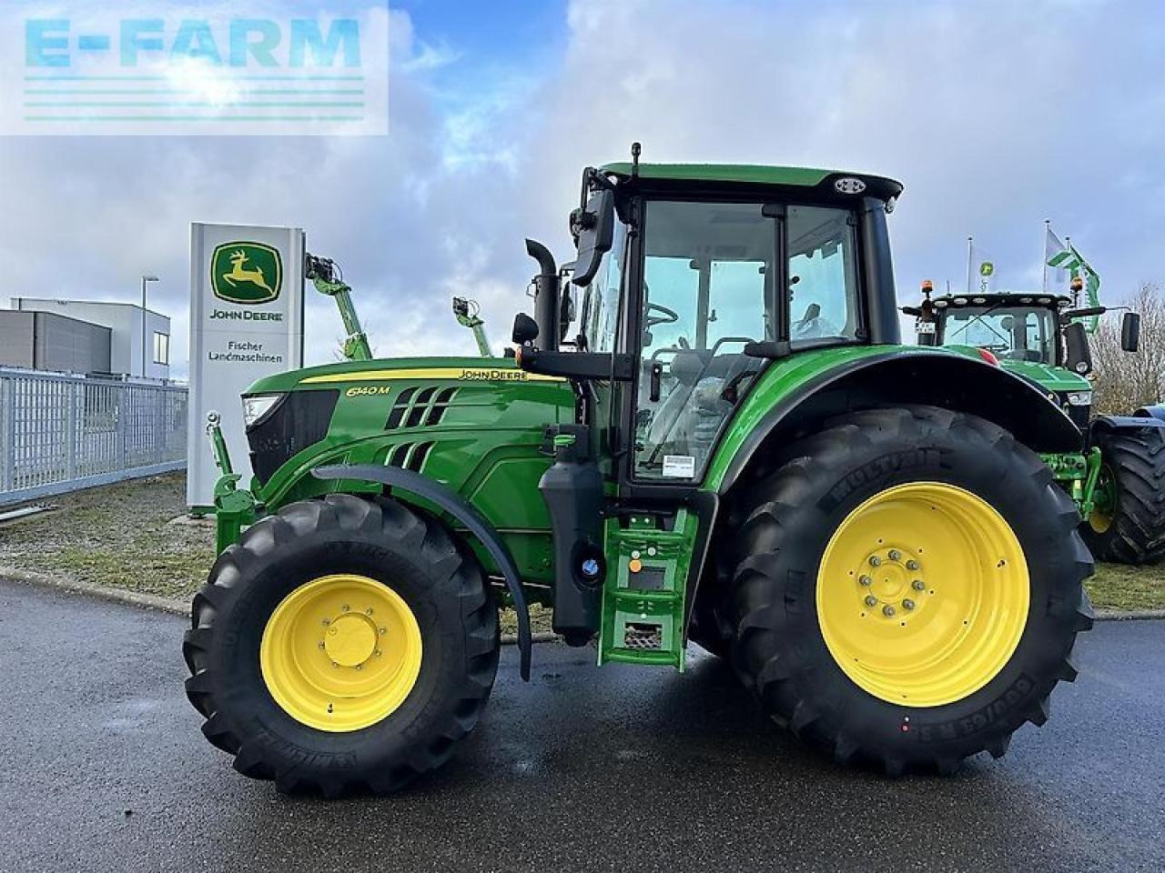 John Deere 6140m autopowr - Tractor: foto 1 John Deere 6140m autopowr - Tractor: foto 1