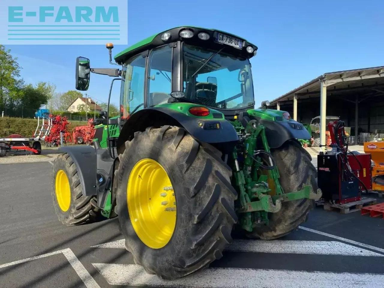 John Deere 6145 r autopower command pro destockage - Tractor: foto 4 John Deere 6145 r autopower command pro destockage - Tractor: foto 4