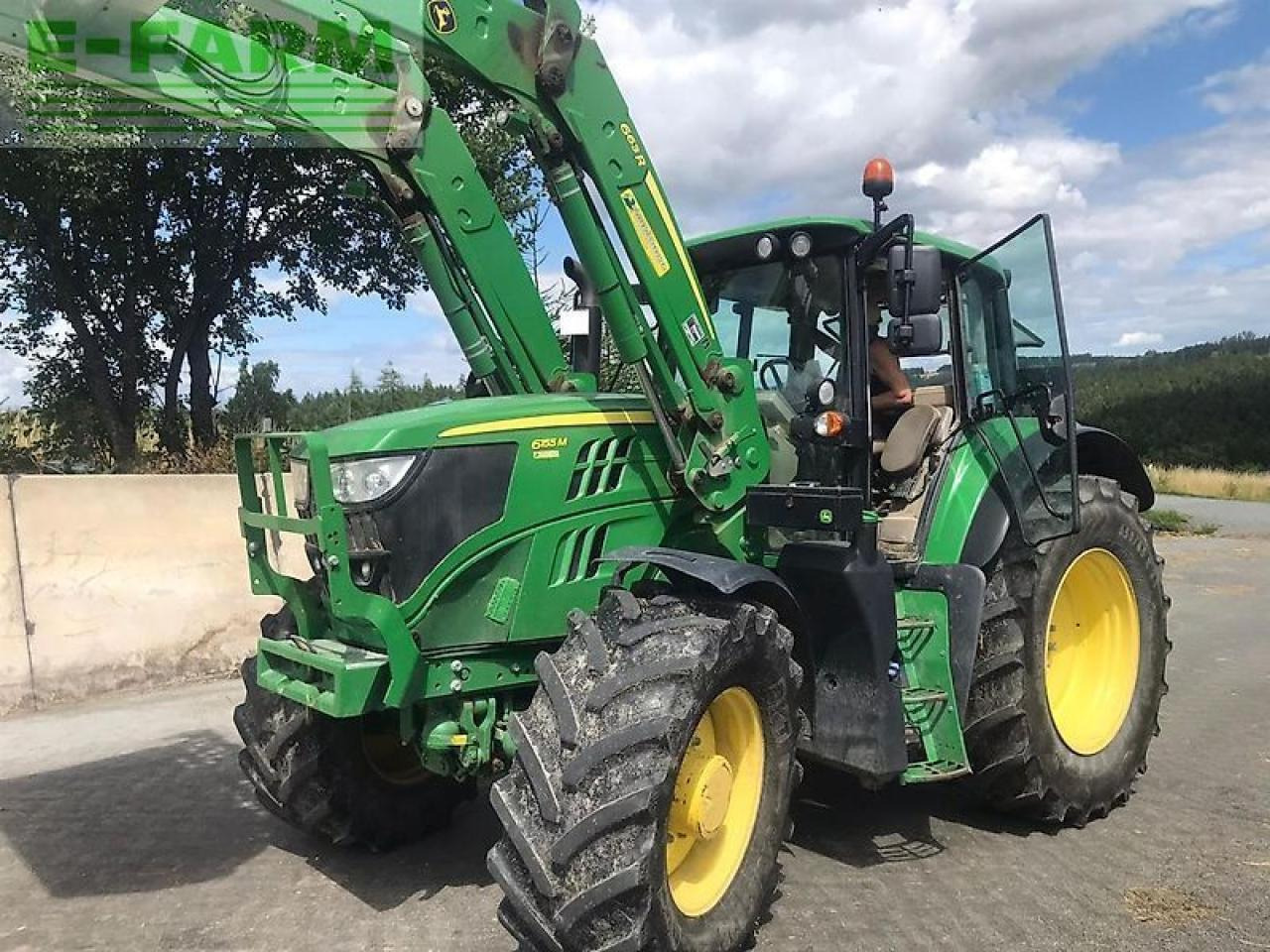John Deere 6155m - Tractor: foto 1 John Deere 6155m - Tractor: foto 1