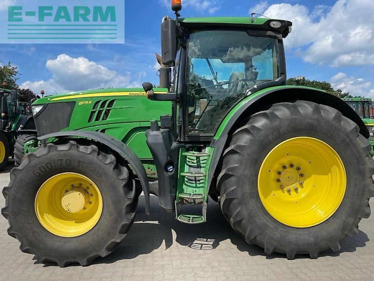 John Deere 6175 r - Tractor: foto 2 John Deere 6175 r - Tractor: foto 2
