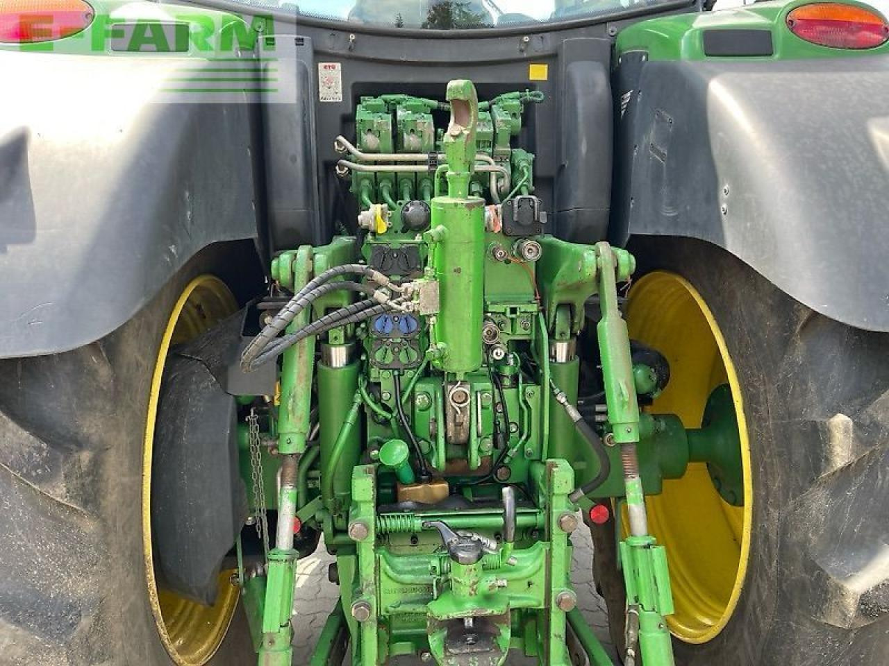 John Deere 6175 r - Tractor: foto 5 John Deere 6175 r - Tractor: foto 5