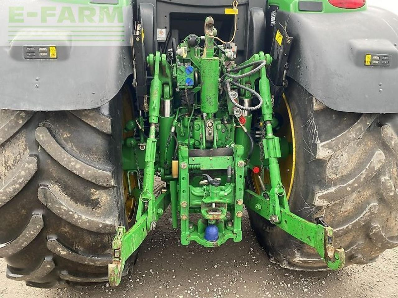 Tractor John Deere 6210r: foto 6