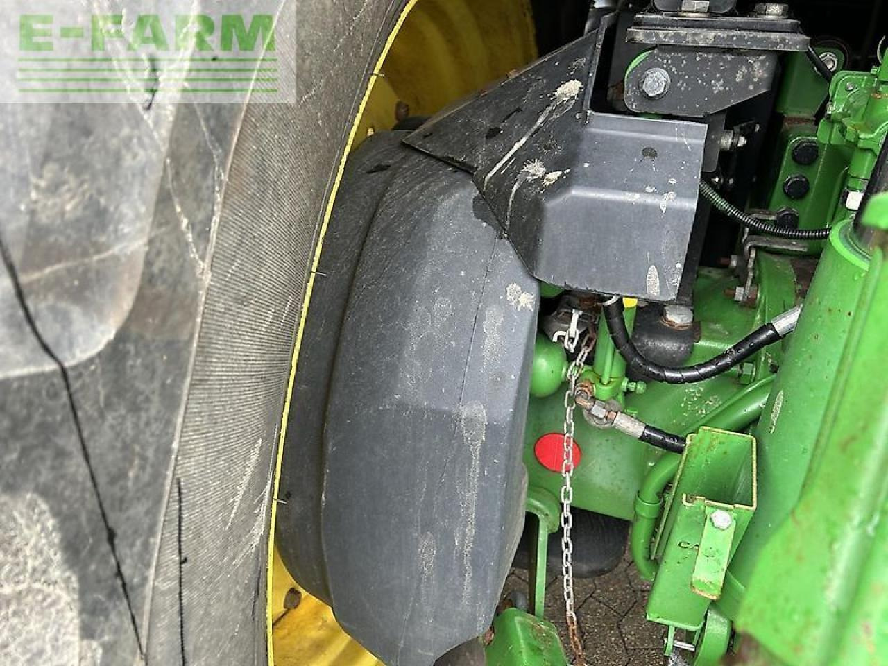 Tractor John Deere 6215r: foto 7