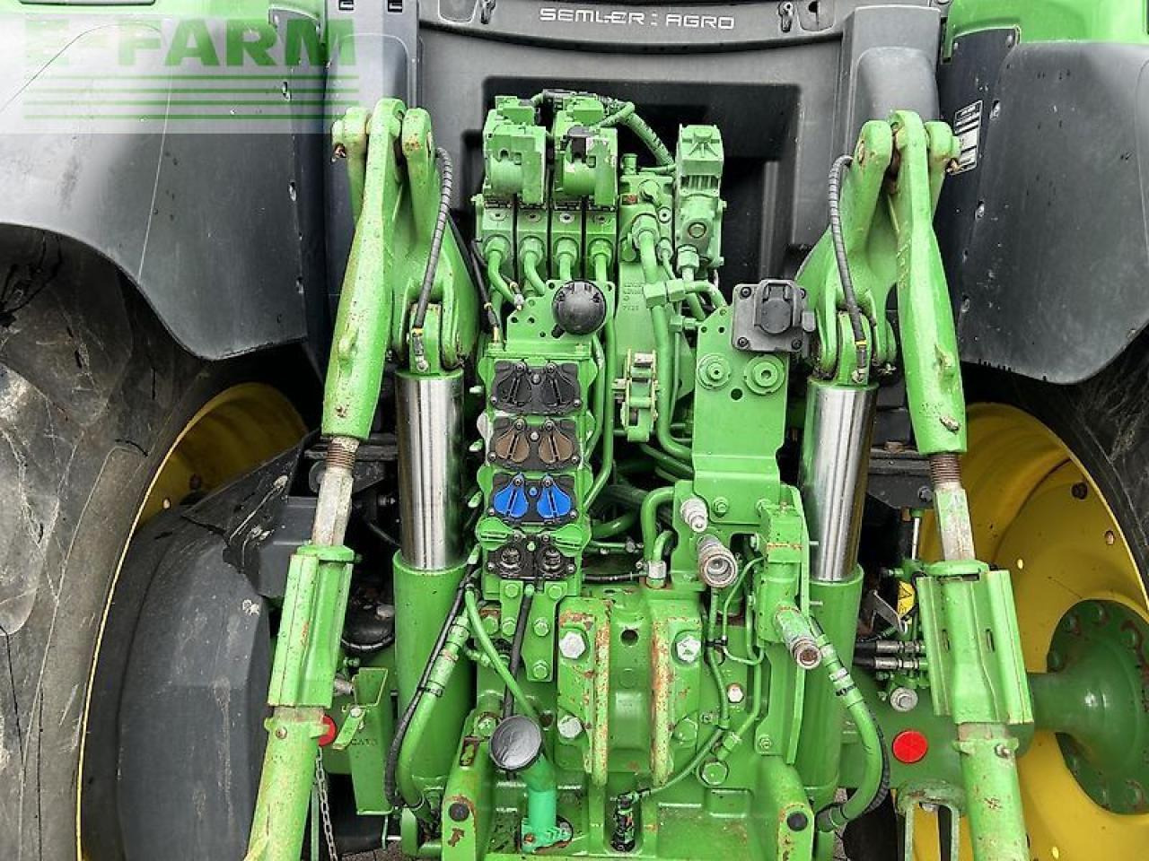 Tractor John Deere 6215r: foto 6