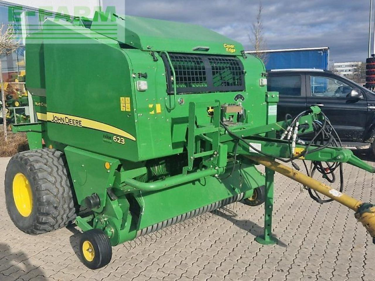 John Deere 623 multicrop - Empacadora de pacas cuadradas: foto 4 John Deere 623 multicrop - Empacadora de pacas cuadradas: foto 4