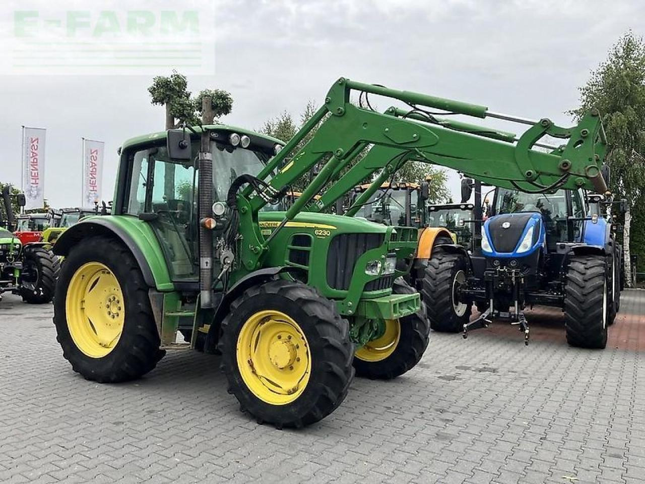 John Deere 6230 premium tls + john deere 653 - Tractor: foto 4 John Deere 6230 premium tls + john deere 653 - Tractor: foto 4