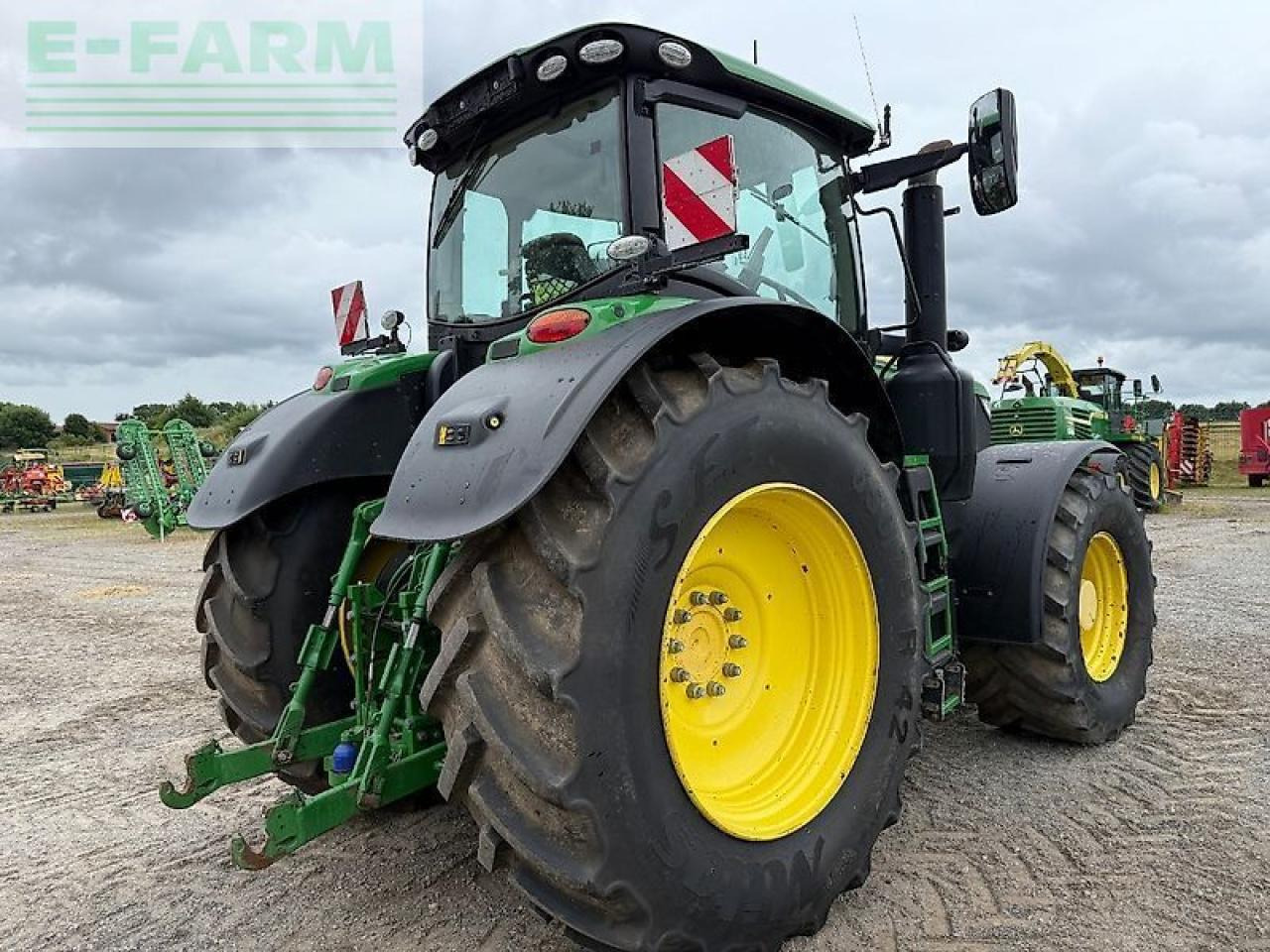 Tractor John Deere 6250r: foto 7