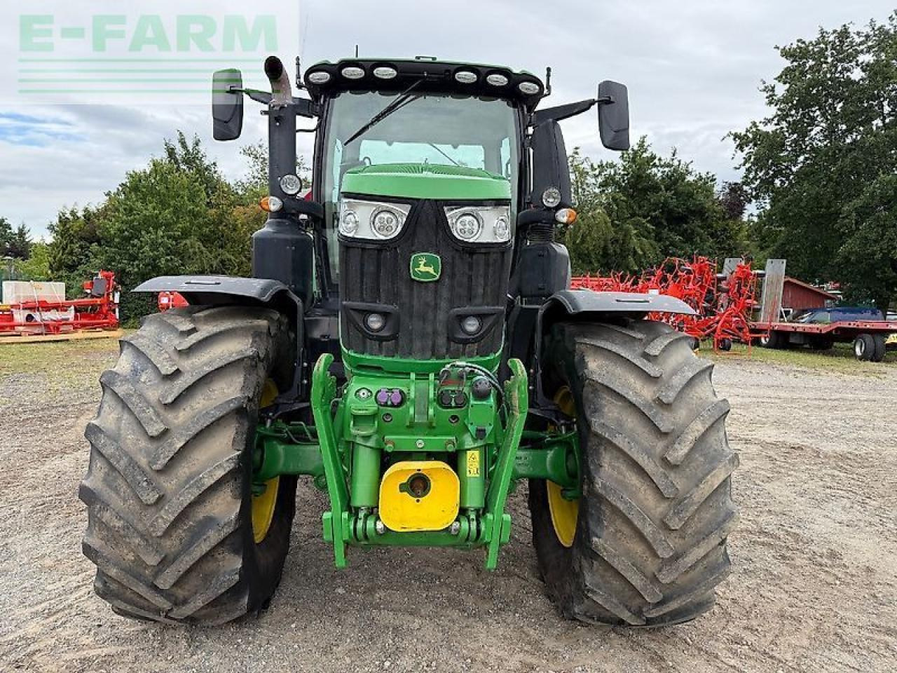 Tractor John Deere 6250r: foto 12