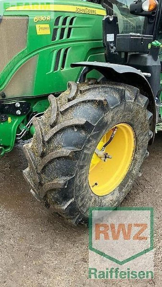 John Deere 6r 130 - Tractor: foto 2 John Deere 6r 130 - Tractor: foto 2