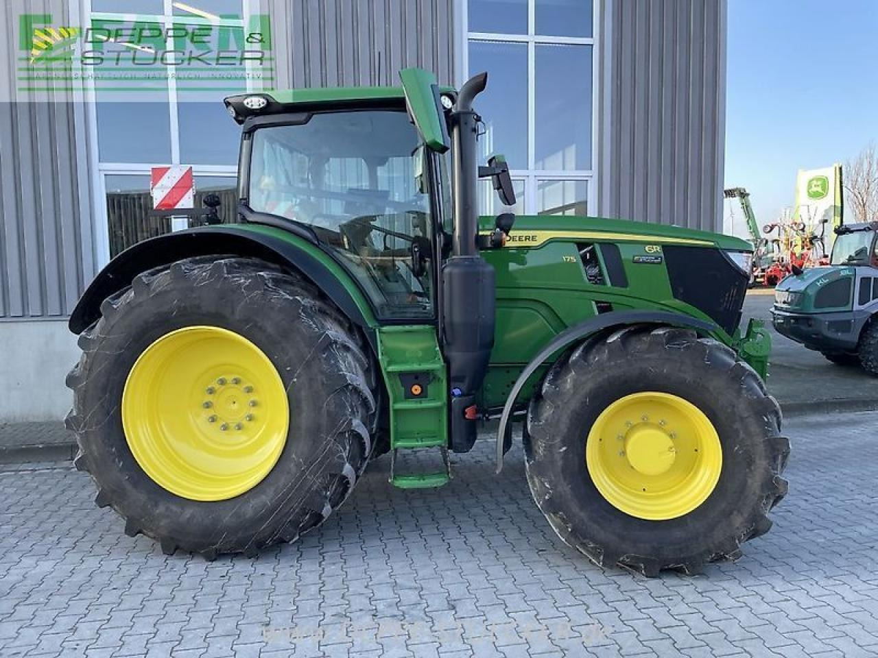 John Deere 6r 175 - Tractor: foto 3 John Deere 6r 175 - Tractor: foto 3