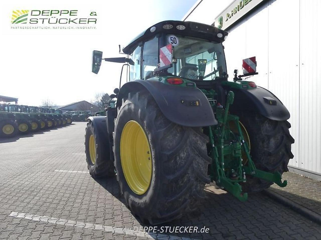 John Deere 6r 175 - Tractor: foto 4 John Deere 6r 175 - Tractor: foto 4