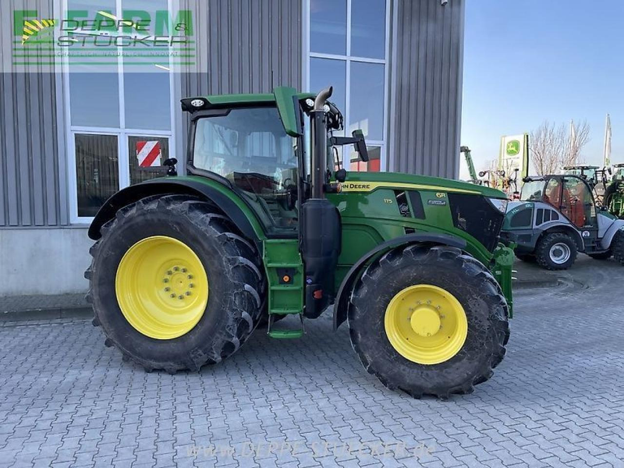 John Deere 6r 175 - Tractor: foto 4 John Deere 6r 175 - Tractor: foto 4