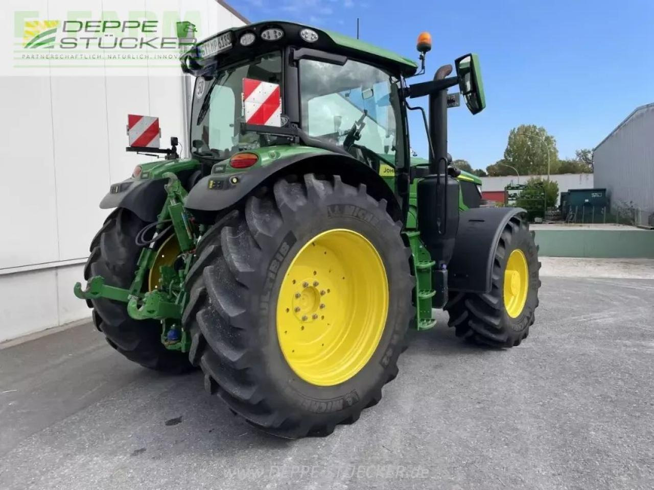 John Deere 6r 185 - Tractor: foto 2 John Deere 6r 185 - Tractor: foto 2