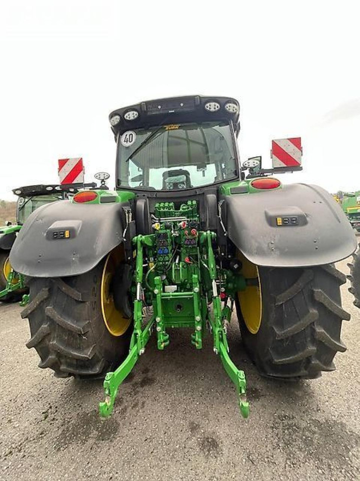 John Deere 6r155 / 6r 155 - Tractor: foto 4 John Deere 6r155 / 6r 155 - Tractor: foto 4