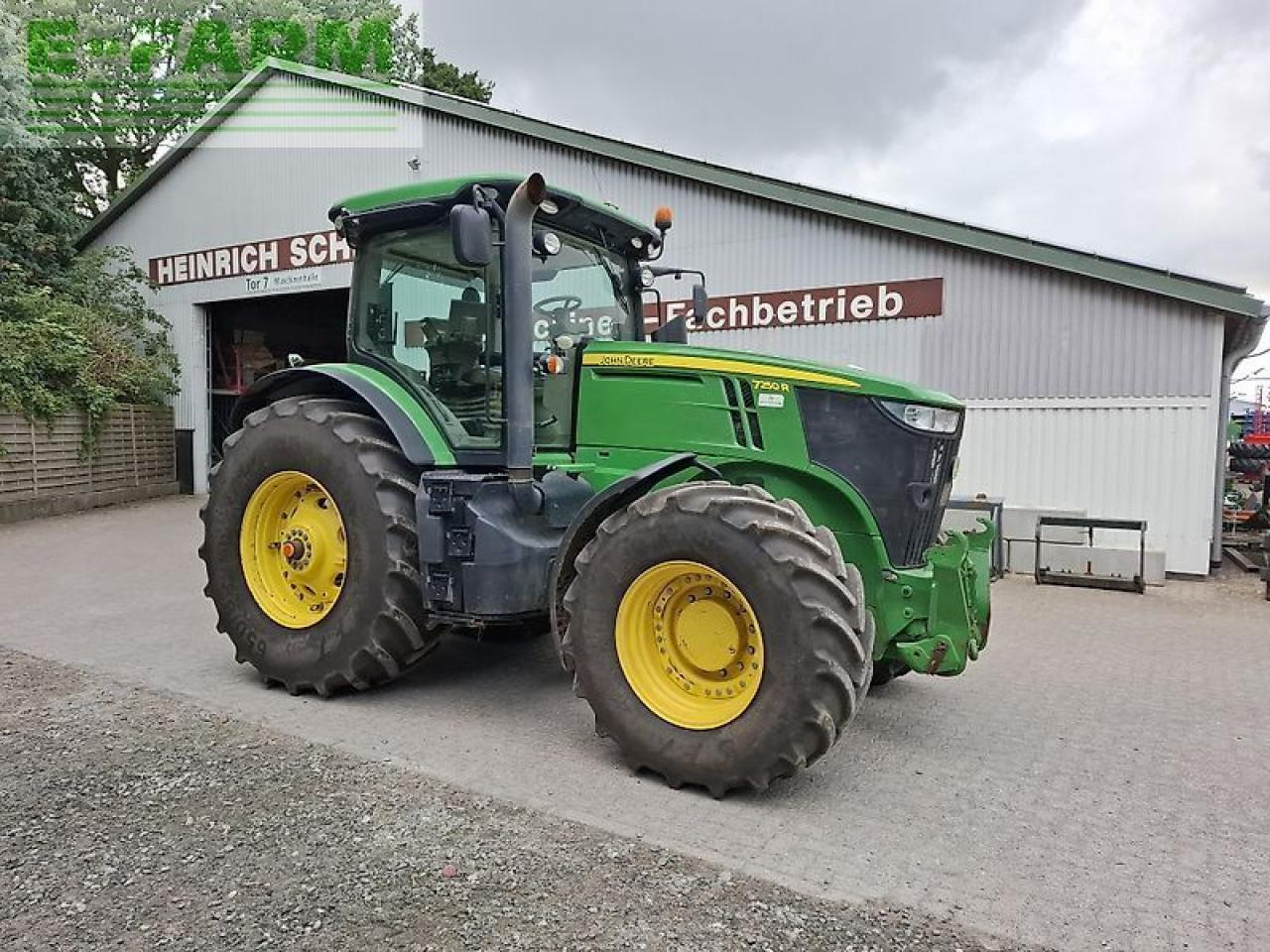 John Deere 7250 r - Tractor: foto 1 John Deere 7250 r - Tractor: foto 1