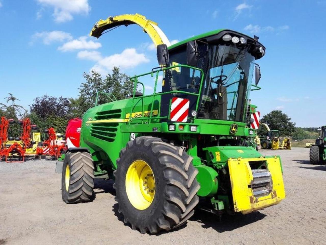 John Deere 7350 ohne vorsatz - Cosechadora de forraje: foto 1 John Deere 7350 ohne vorsatz - Cosechadora de forraje: foto 1