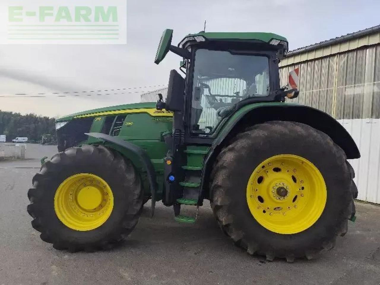 John Deere 7r 330 - Tractor: foto 4 John Deere 7r 330 - Tractor: foto 4