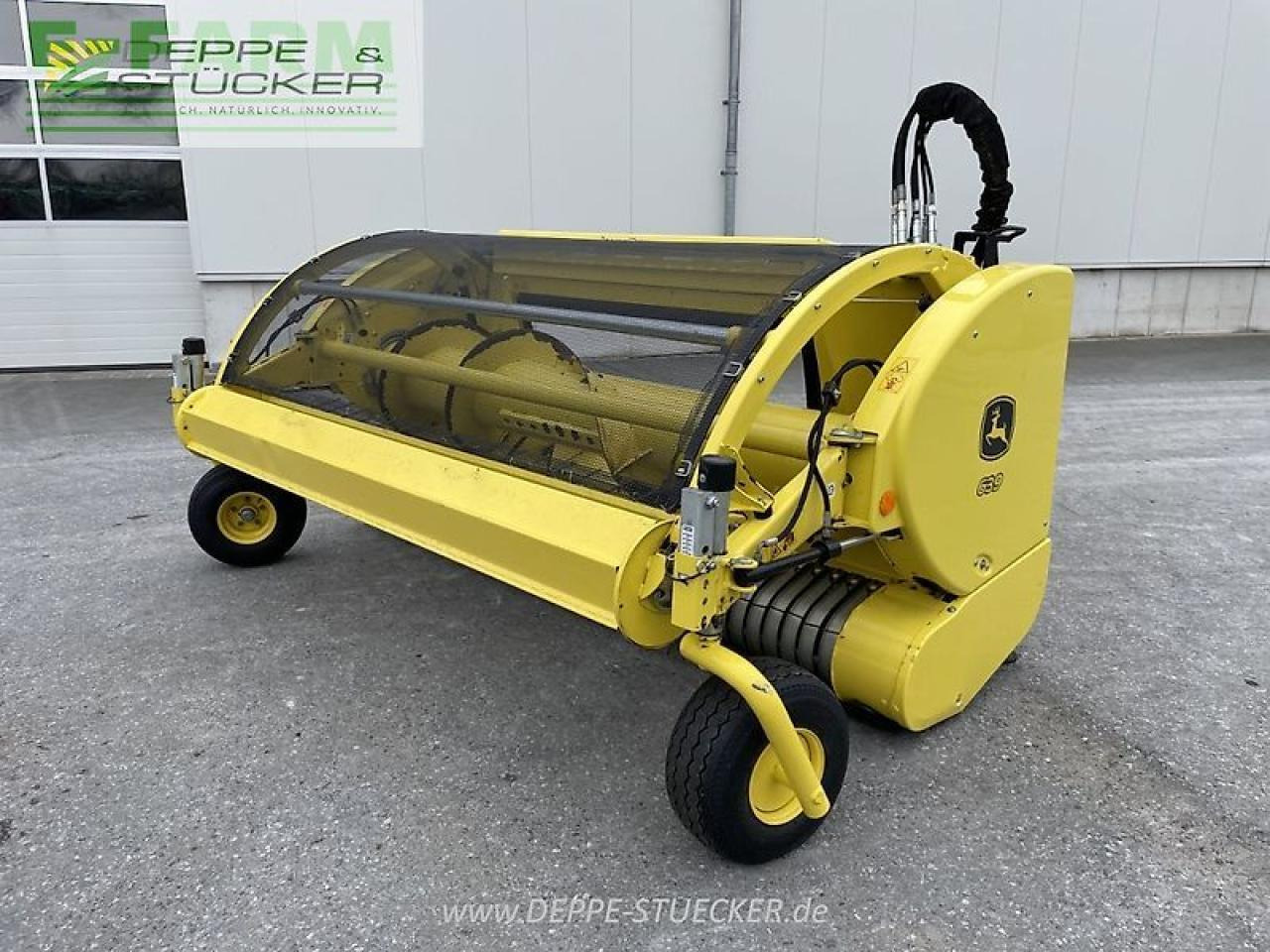 John Deere 8200i mit kemper 345 und kemper 639 - Cosechadora de forraje: foto 3 John Deere 8200i mit kemper 345 und kemper 639 - Cosechadora de forraje: foto 3