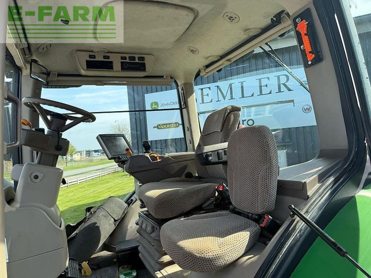 Tractor John Deere 8370r: foto 13