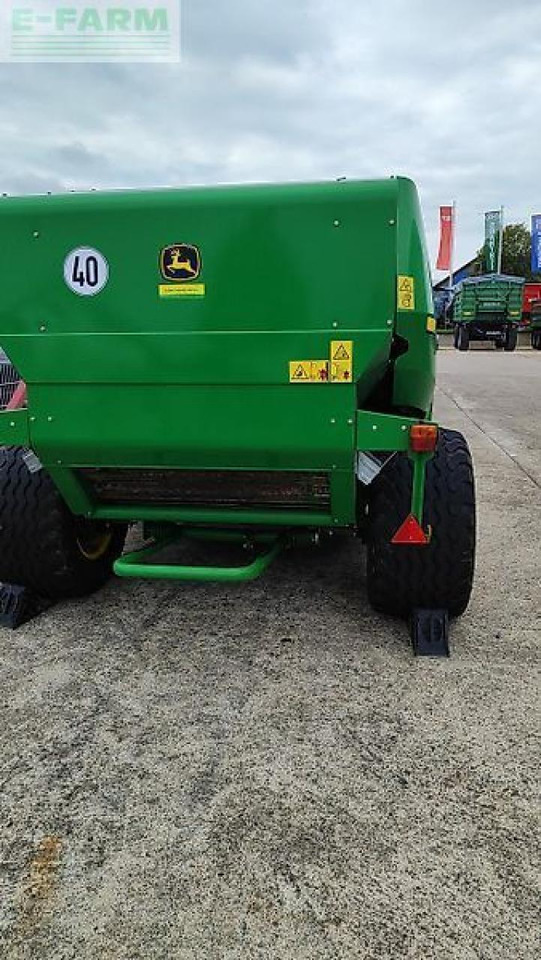 John Deere f441r - Empacadora de pacas cuadradas: foto 4 John Deere f441r - Empacadora de pacas cuadradas: foto 4