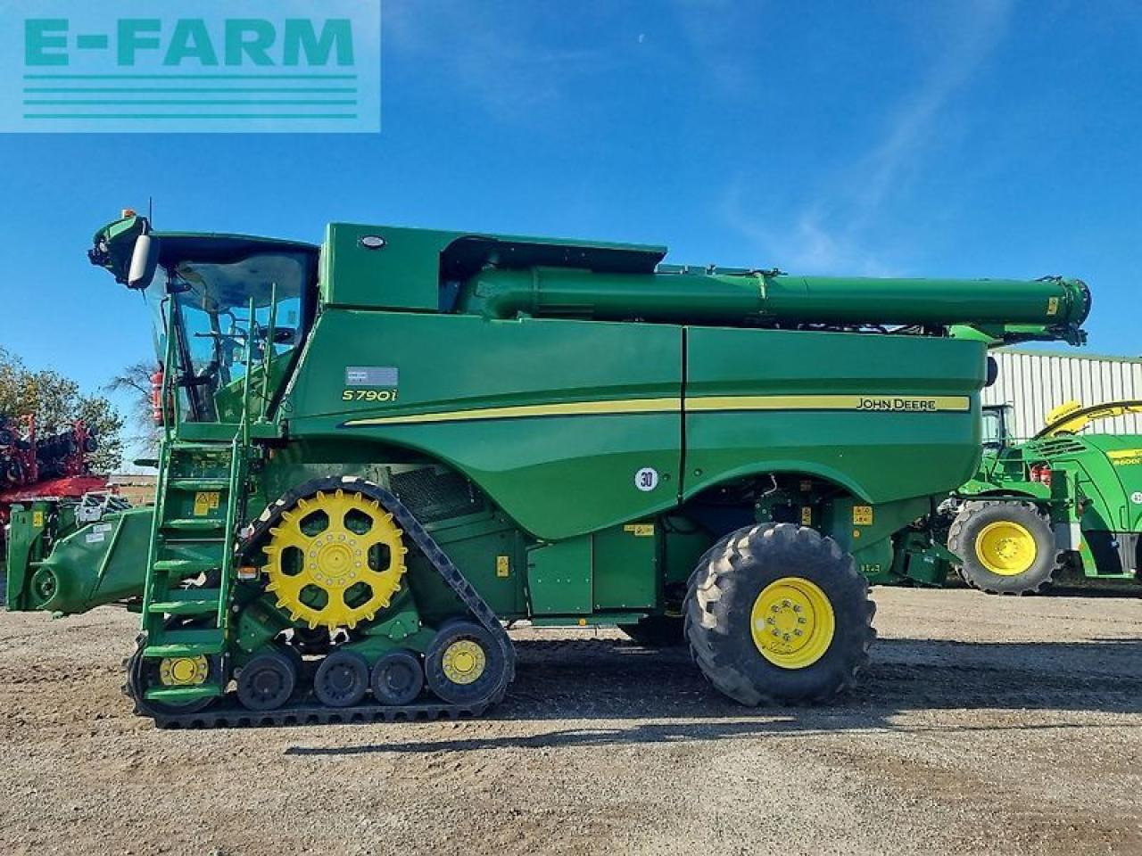 John Deere s790 my23 prod 30 - Cosechadora de granos: foto 2 John Deere s790 my23 prod 30 - Cosechadora de granos: foto 2