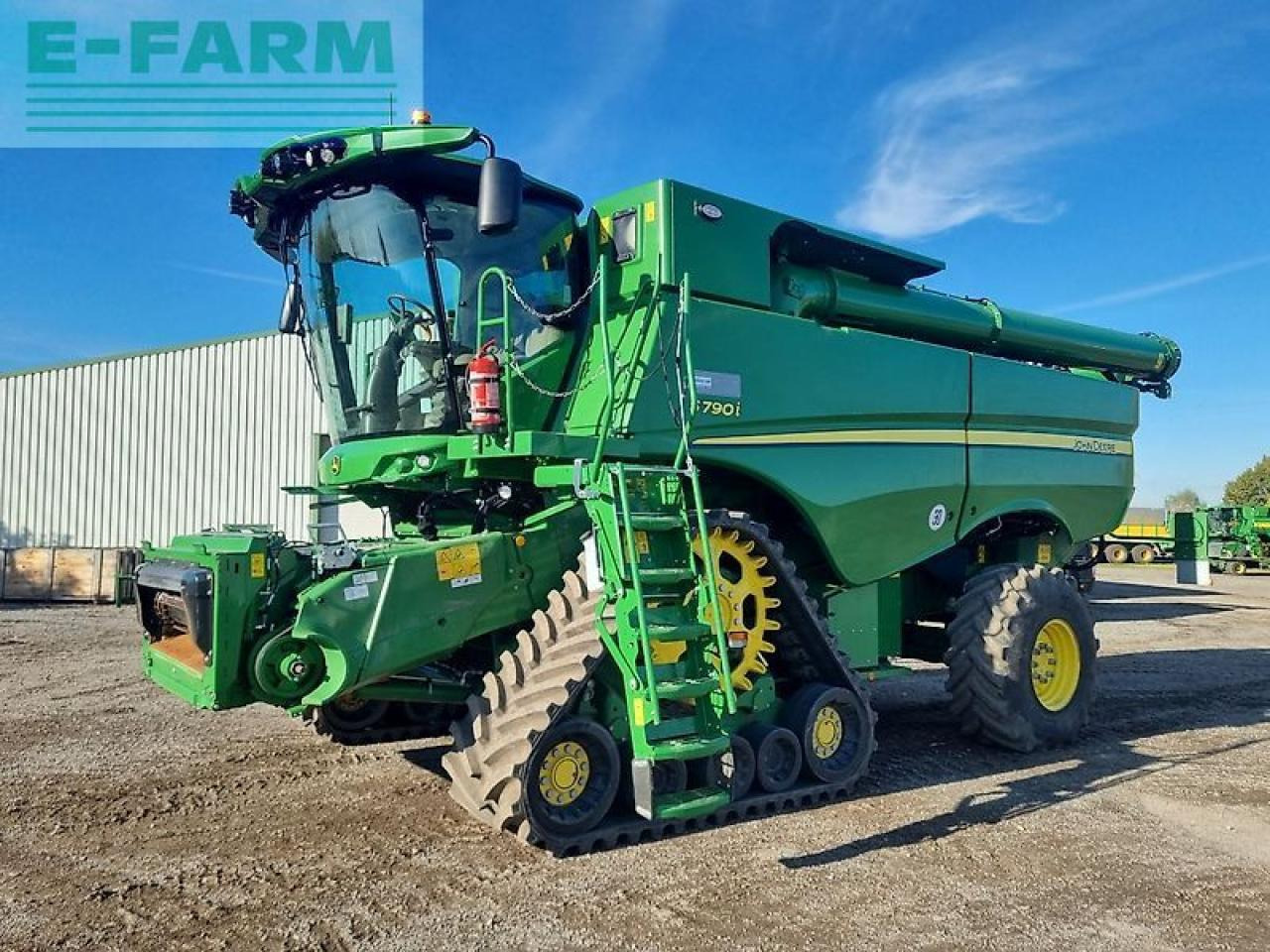 John Deere s790 my23 prod 30 - Cosechadora de granos: foto 1 John Deere s790 my23 prod 30 - Cosechadora de granos: foto 1