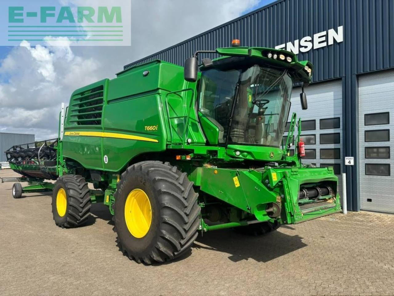 Cosechadora de granos John Deere t 660 i 4wd: foto 26 Cosechadora de granos John Deere t 660 i 4wd: foto 26
