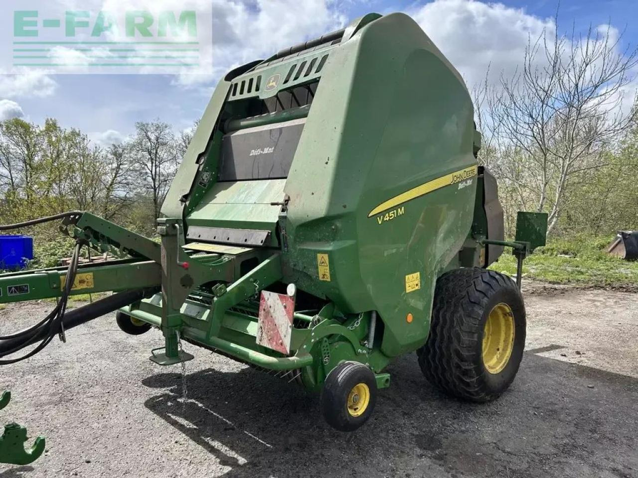 John Deere v 451 m maxicut 13 couteaux - Empacadora de pacas cuadradas: foto 1 John Deere v 451 m maxicut 13 couteaux - Empacadora de pacas cuadradas: foto 1