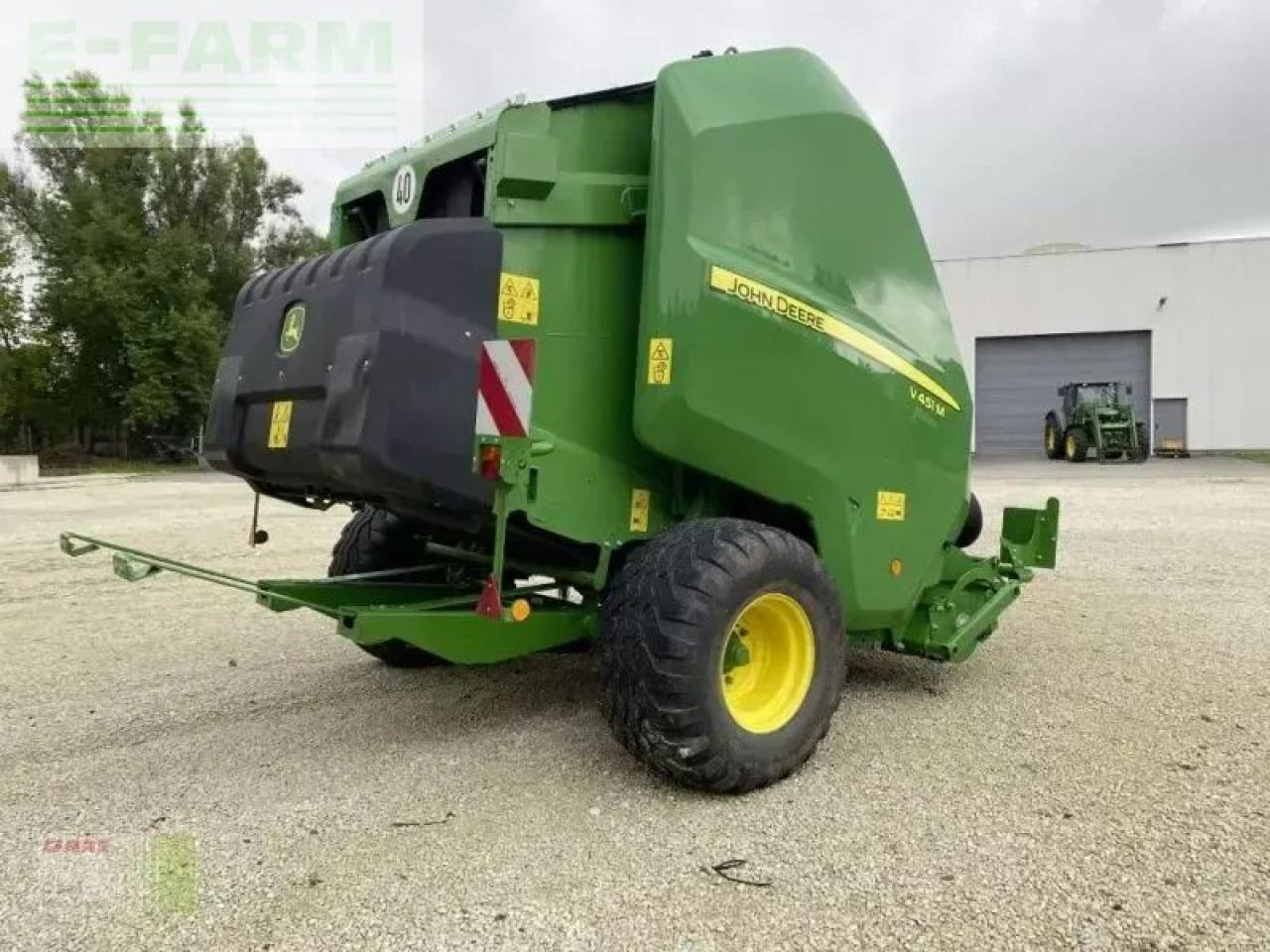 John Deere v 451 pm - Empacadora de pacas cuadradas: foto 3 John Deere v 451 pm - Empacadora de pacas cuadradas: foto 3