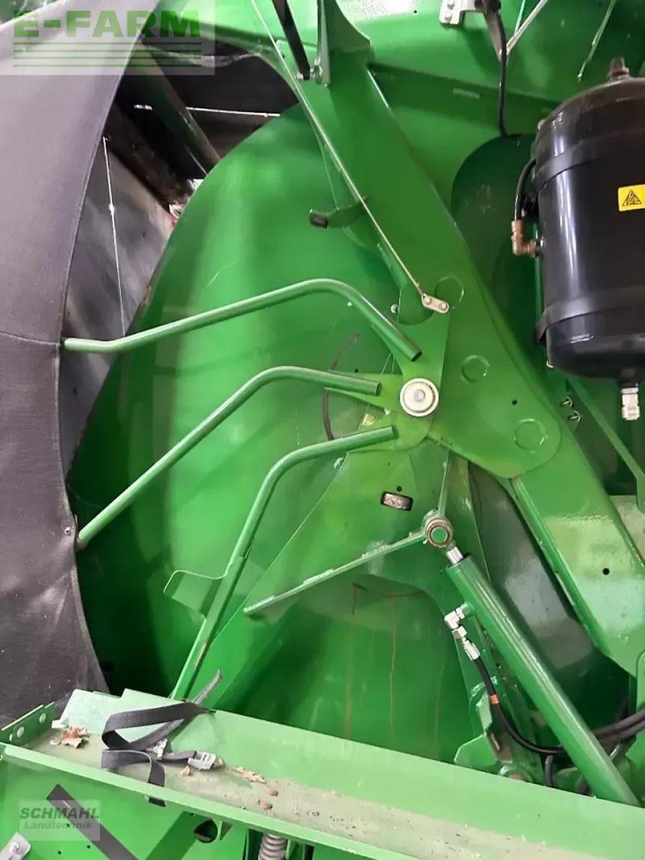 John Deere v 461 r - Empacadora de pacas cuadradas: foto 3 John Deere v 461 r - Empacadora de pacas cuadradas: foto 3