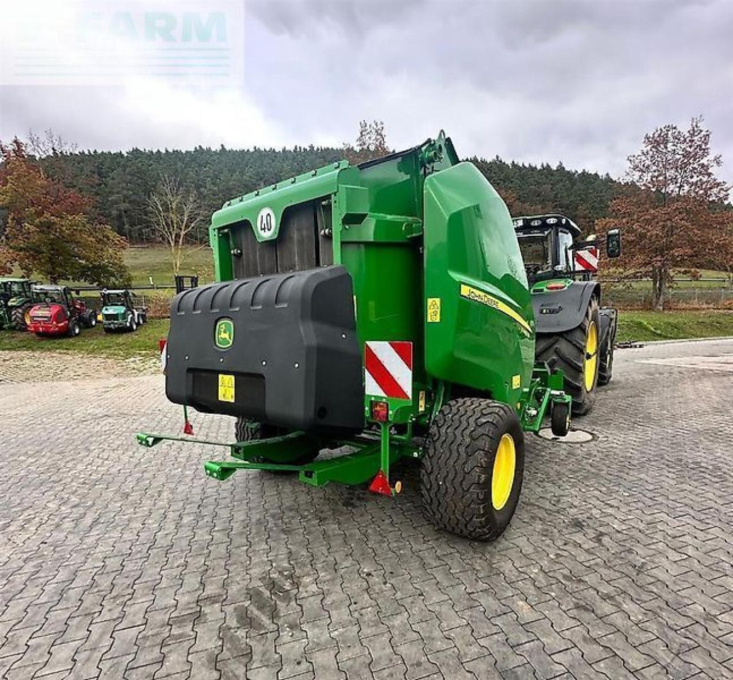 John Deere v461m - Empacadora de pacas cuadradas: foto 4 John Deere v461m - Empacadora de pacas cuadradas: foto 4