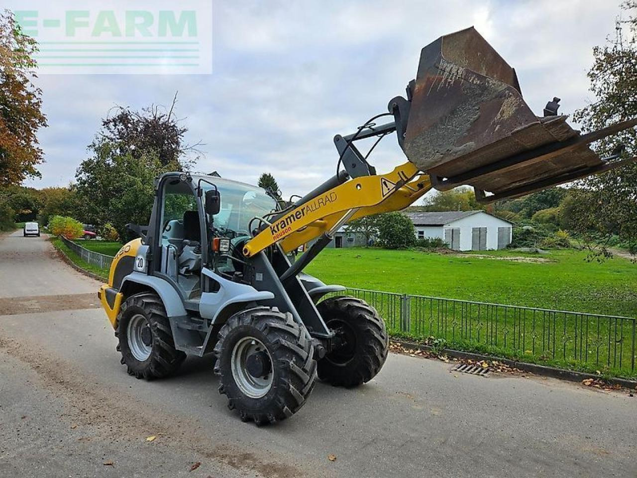 Miniexcavadora Kramer 480: foto 6