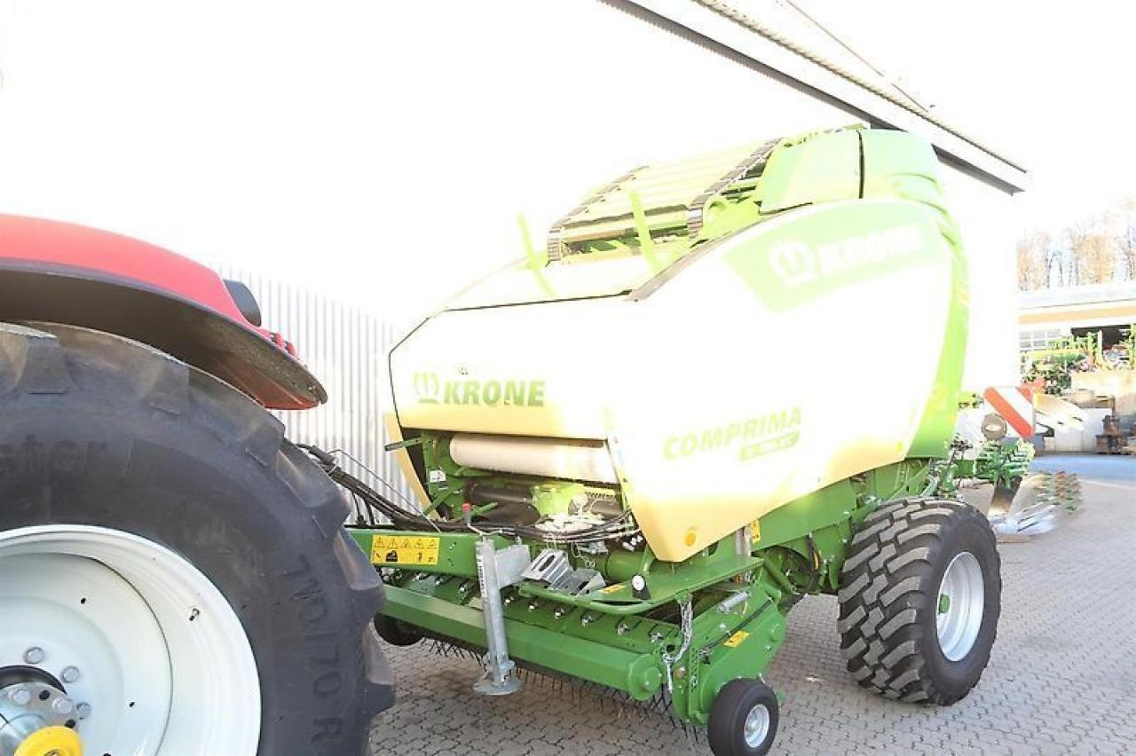 Krone comprima v 180 xc - Empacadora de pacas cuadradas: foto 4 Krone comprima v 180 xc - Empacadora de pacas cuadradas: foto 4